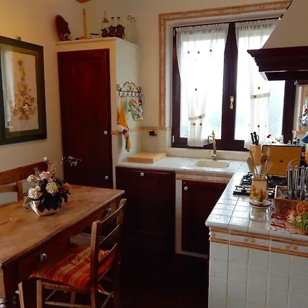 La Casa Del Mandorlo * Sirolo